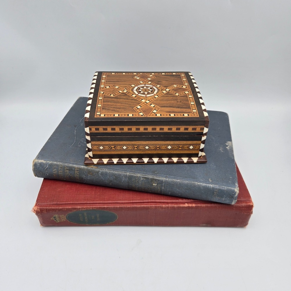 Vintage‎ Marquetry Wood & Bone Inlay Trinket Box Artesania Española Mosaic Case